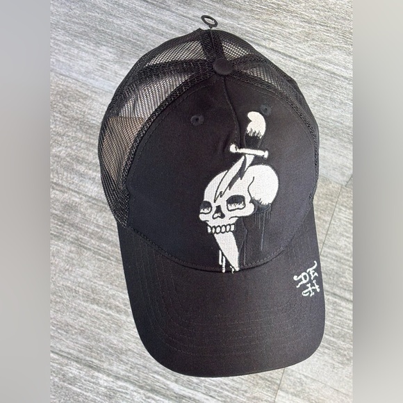 NWT Ed Hardy DEH Mesh Snapback Trucker Hat Cap Skull Dagger Sword Black OSHA - Picture 9 of 16